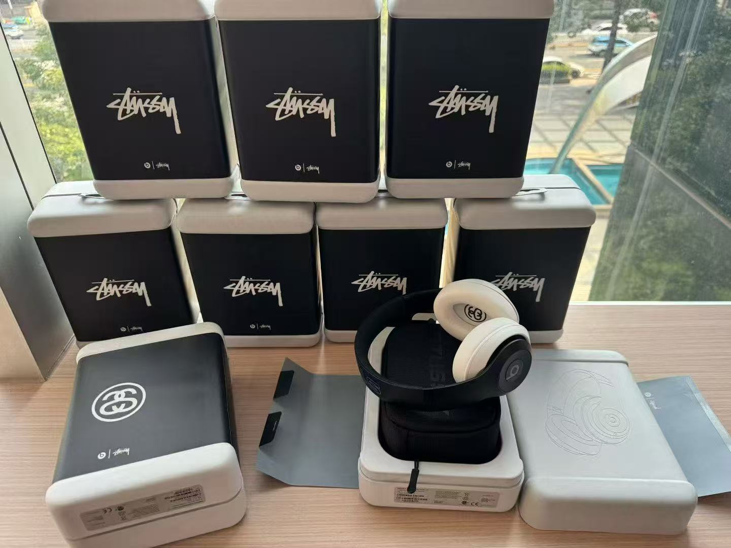Beats studio Pro STUSSY